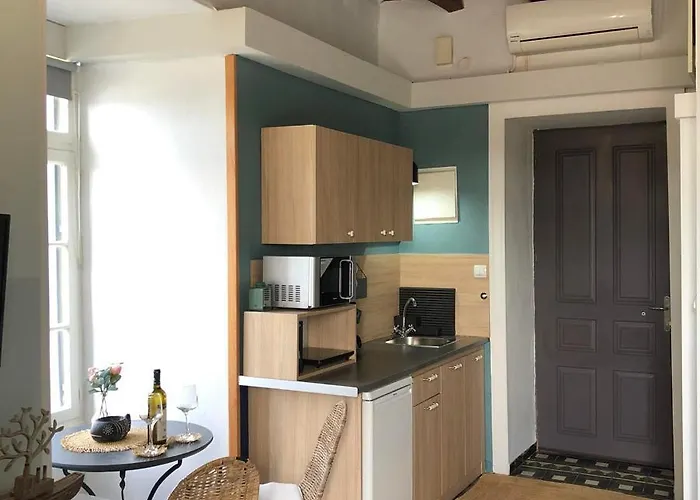 Old Port - Bellavista Apartament