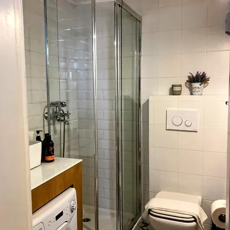 Old Port - Bellavista Apartment